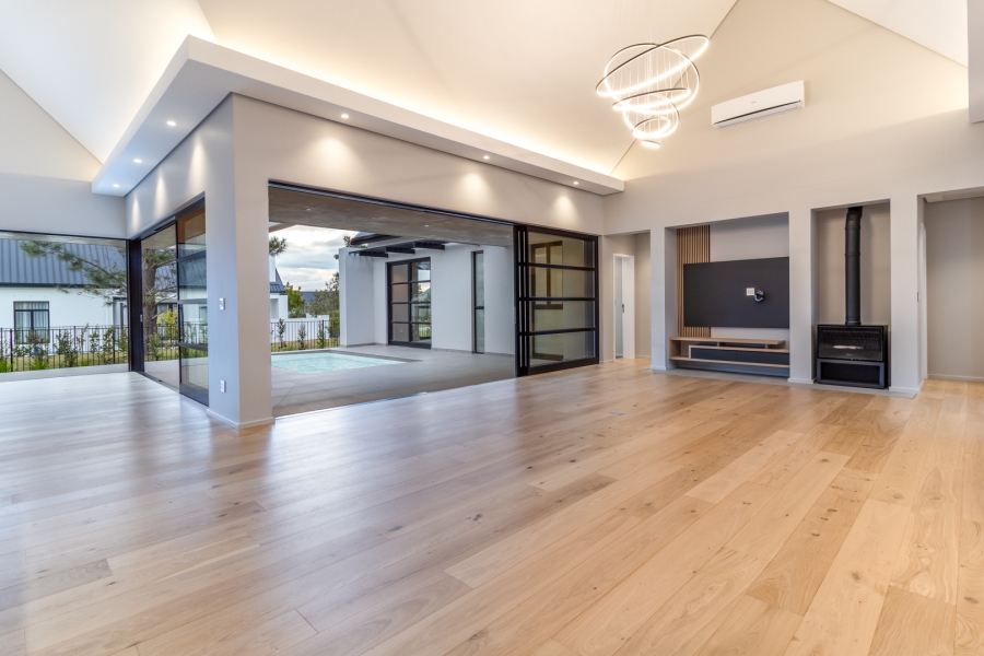 4 Bedroom Property for Sale in Pearl Valley at Val de Vie Western Cape